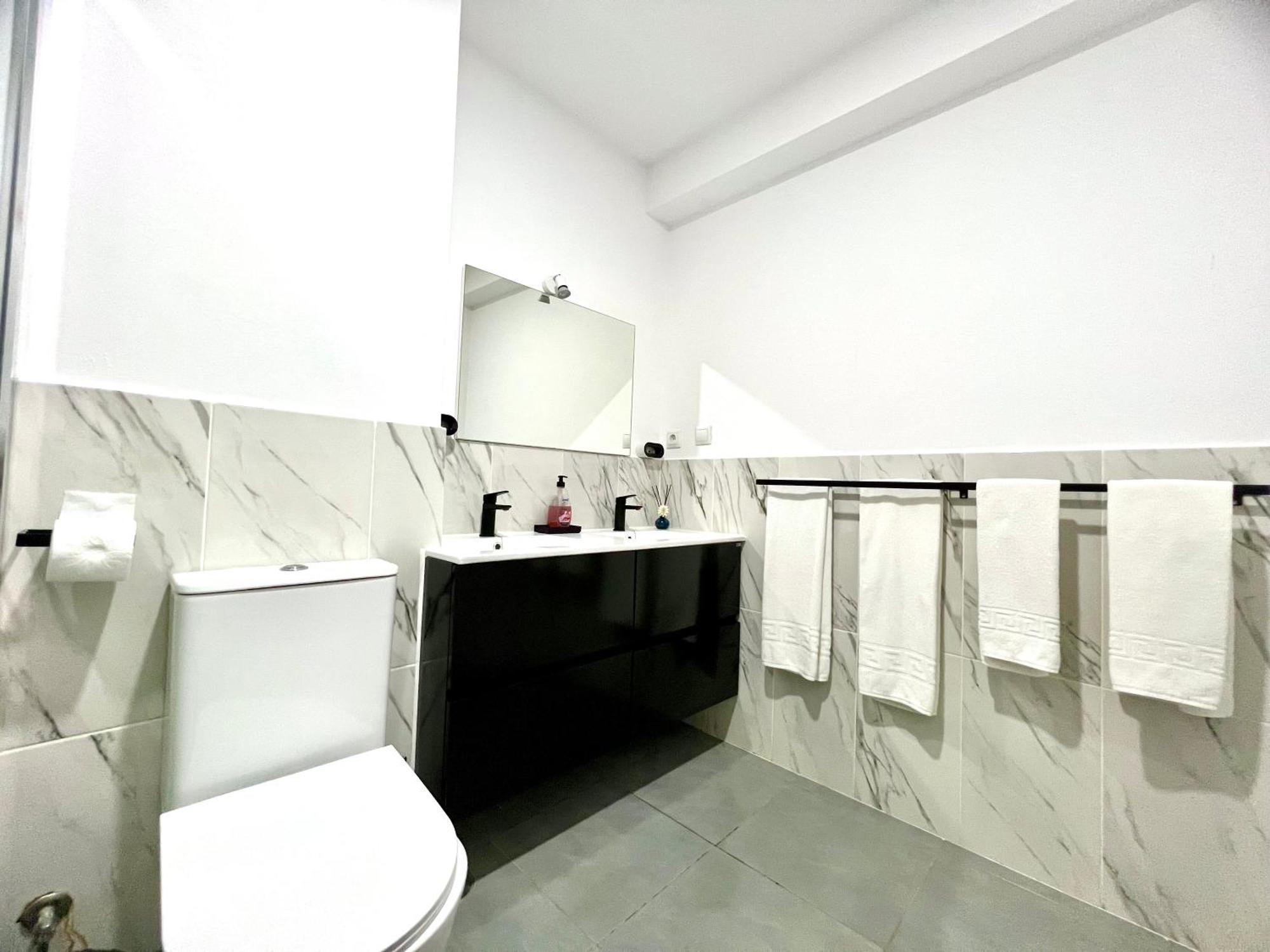 Animos! Apartments - 10 Modern Apartments Near The City & Beach, Perfect For Nomads, Travellers, Families, Watersports! Santa Maria Dış mekan fotoğraf