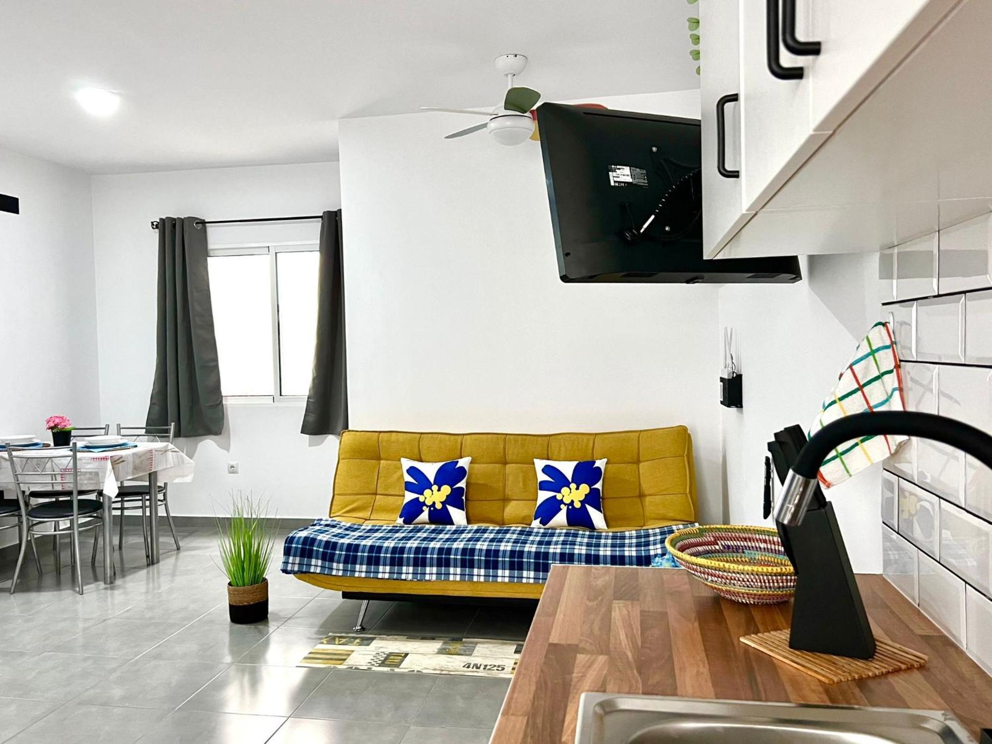 Animos! Apartments - 10 Modern Apartments Near The City & Beach, Perfect For Nomads, Travellers, Families, Watersports! Santa Maria Dış mekan fotoğraf