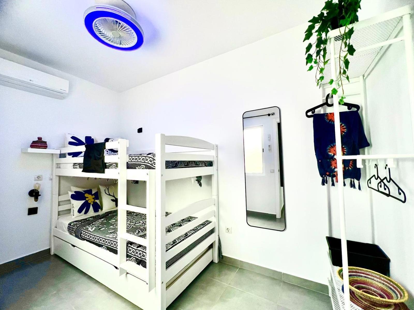 Animos! Apartments - 10 Modern Apartments Near The City & Beach, Perfect For Nomads, Travellers, Families, Watersports! Santa Maria Dış mekan fotoğraf